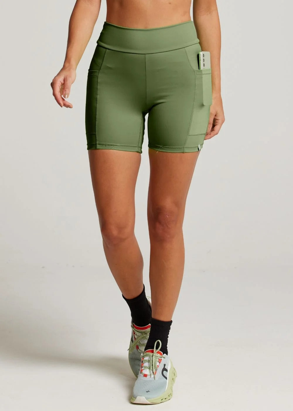 SHORT RUNNER