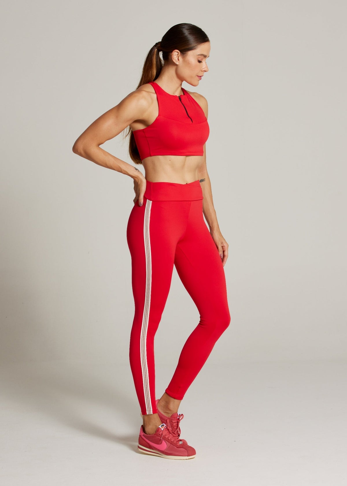 TOP COM ZÍPER SPORTY AR