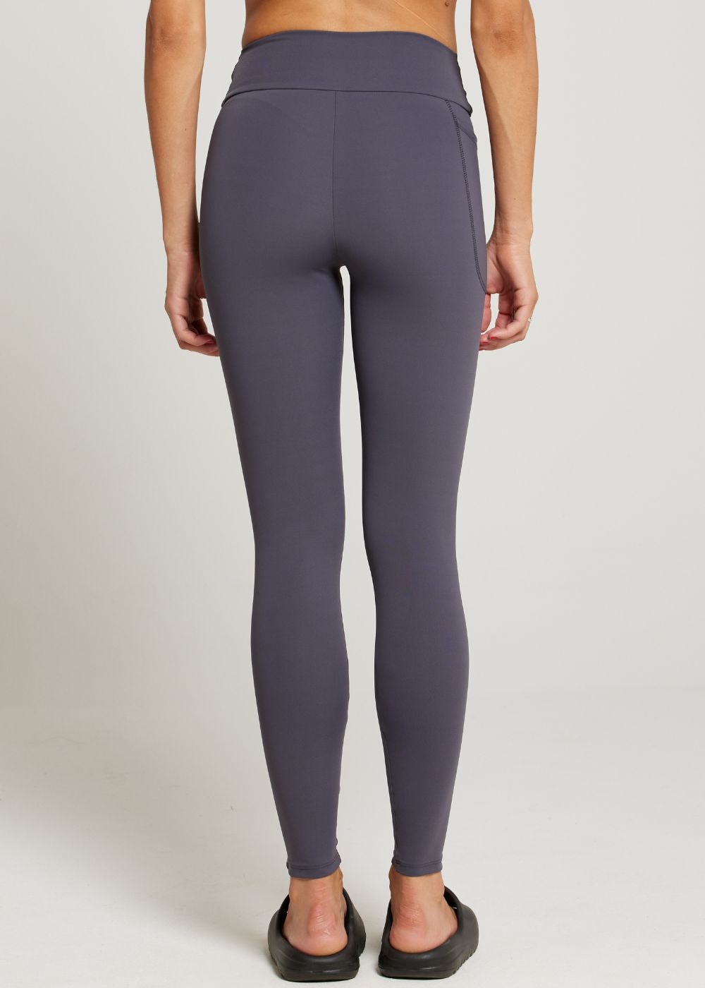 CALÇA LEGGING COM BOLSO NG