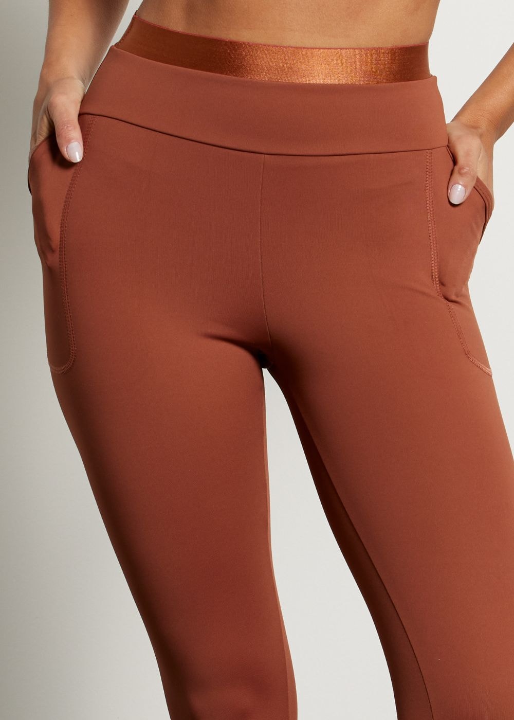 LEGGING COM BOLSO MOTION AR