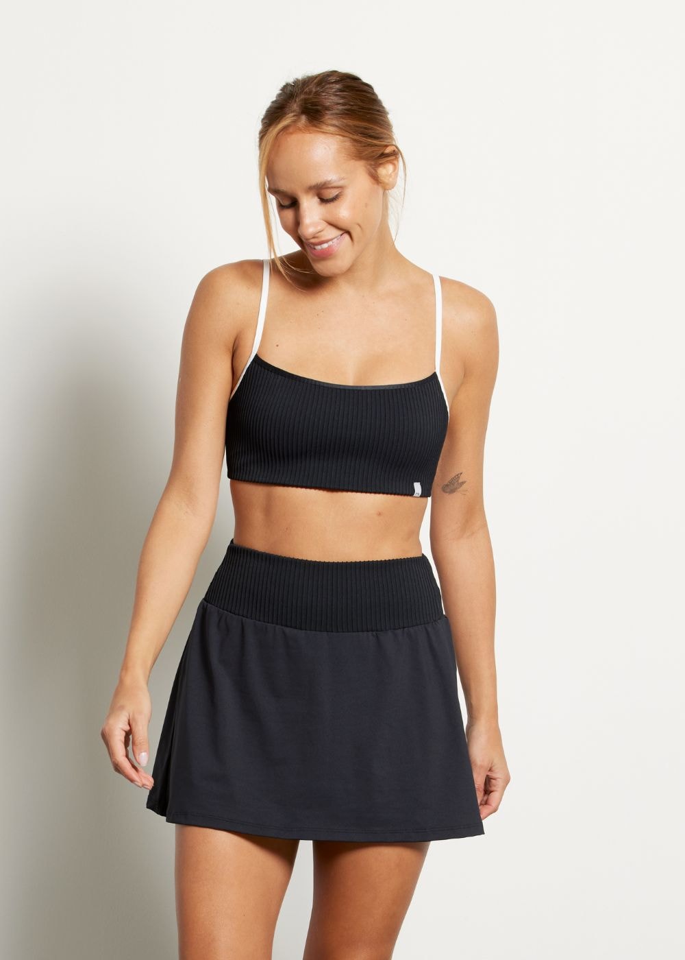 SAIA SHORT COM BOLSO YOUNG TX
