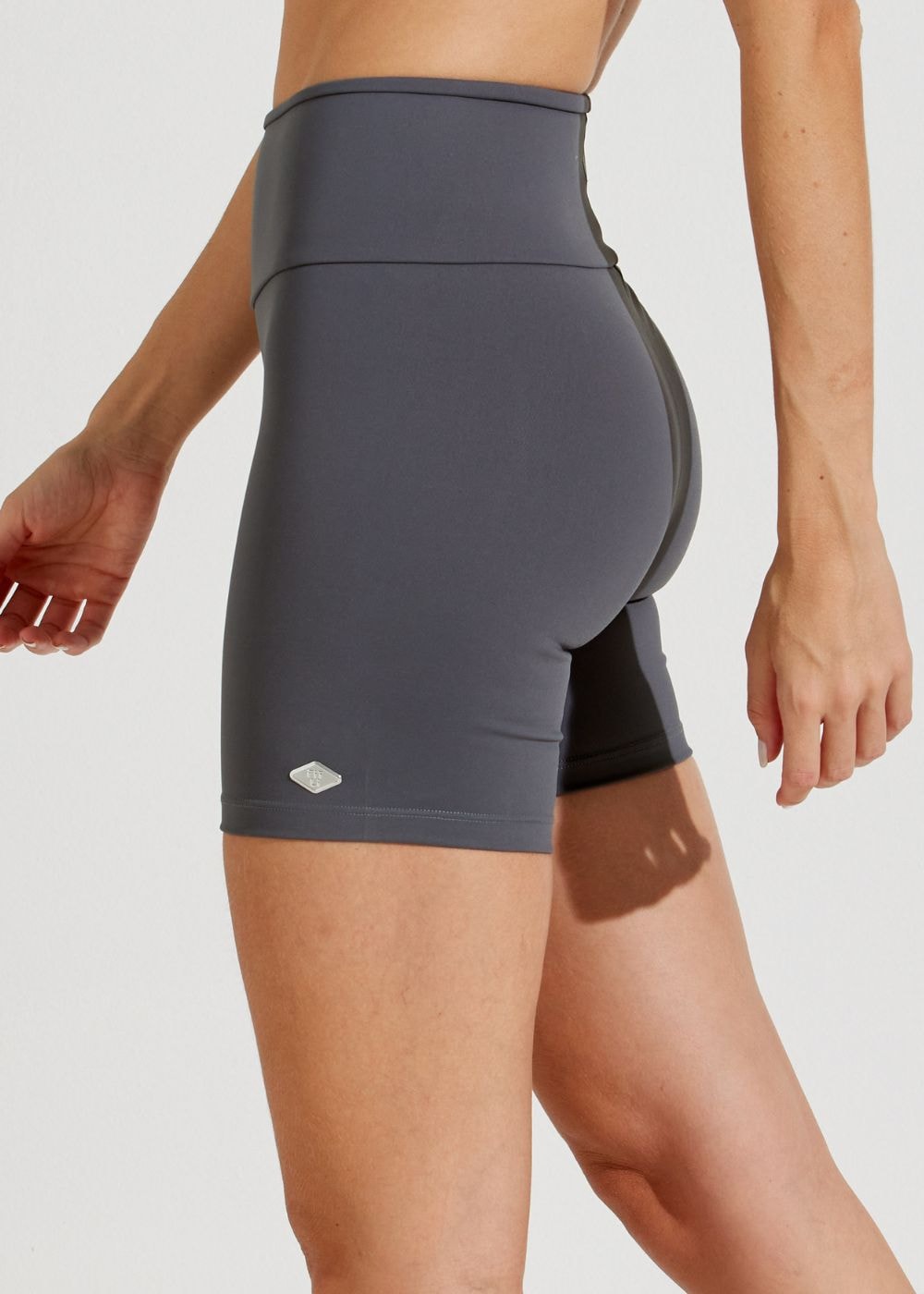 SHORT LISO